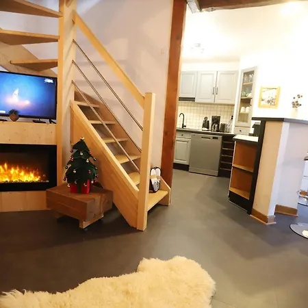 Apartment Triplex 4 Pieces 6 Pers., Sud-est, Valloire, Avec Wifi - Fr-1-263-252